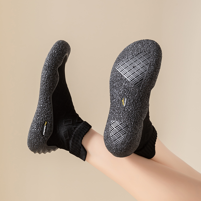 GallonShark Lightweight Barefo - Pilates Yoga Studio ulasan dan harga
